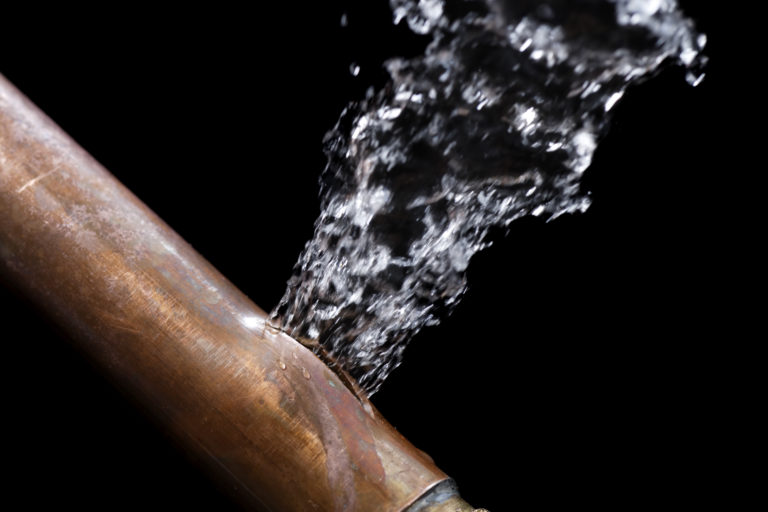 5 Effective Steps to Handle Water Damage Due to a Burst Water Pipe